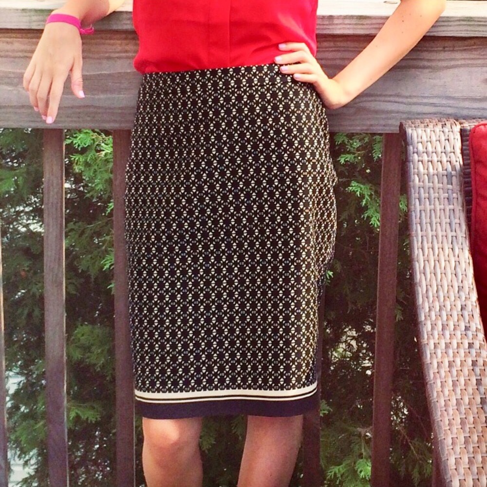 The Limited Black Patterned Pencil Skirt 0